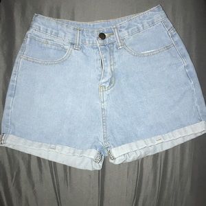 High-waisted retro shorts